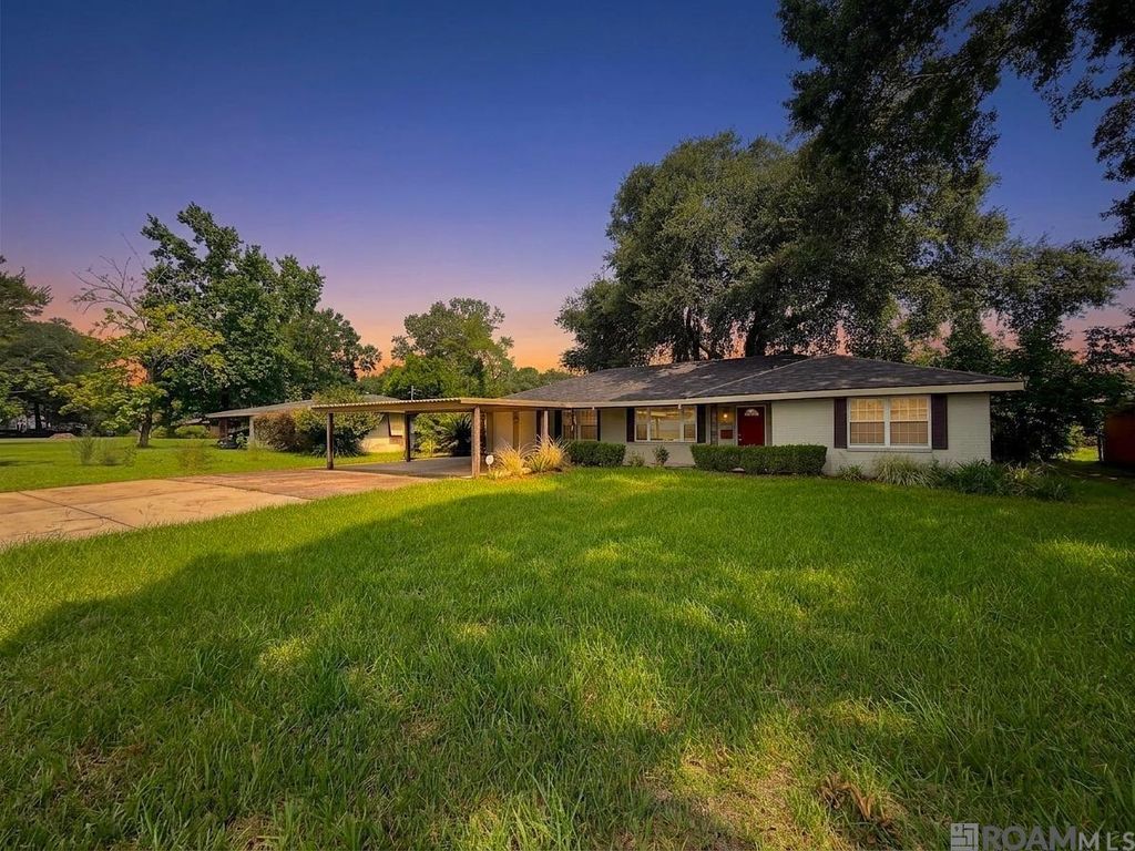 7345 Government St, Baton Rouge, LA 70806