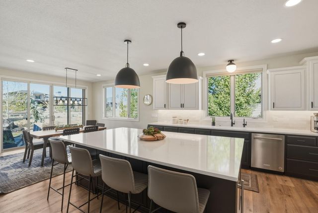 61807 Fall Creek Loop, Bend, OR 97702