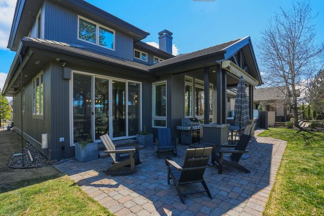 61807 Fall Creek Loop, Bend, OR 97702