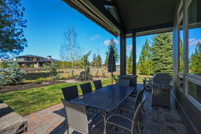 61807 Fall Creek Loop, Bend, OR 97702