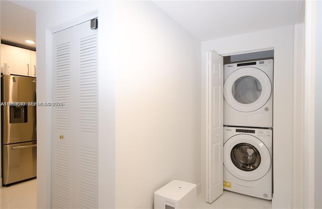 10950 NW 82nd St 204, Doral, FL 33178