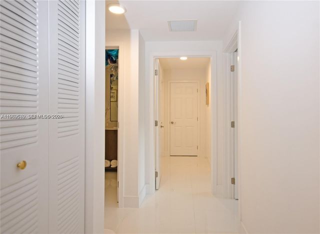 10950 NW 82nd St 204, Doral, FL 33178