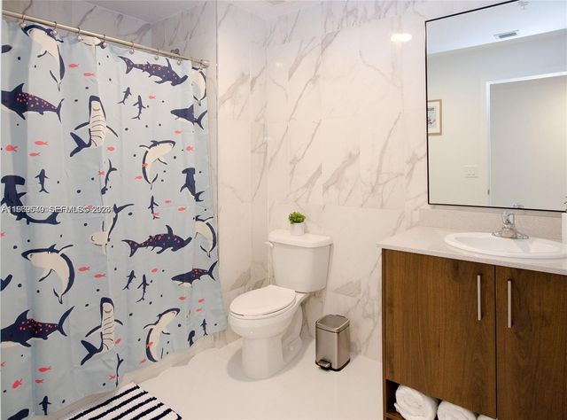 10950 NW 82nd St 204, Doral, FL 33178