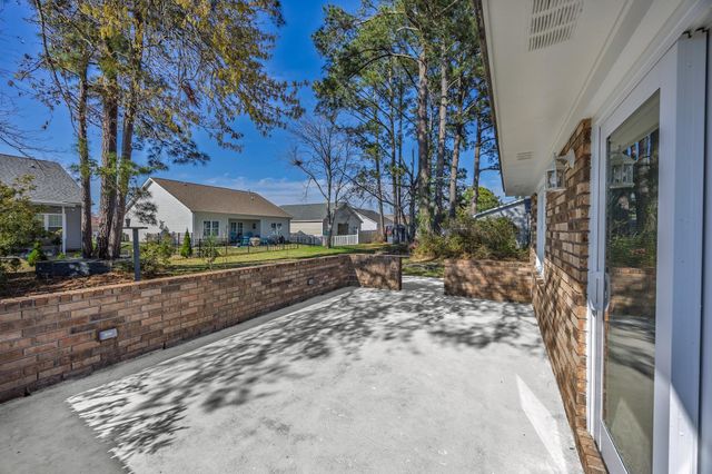 522 Plantation Dr., Surfside Beach, SC 29575