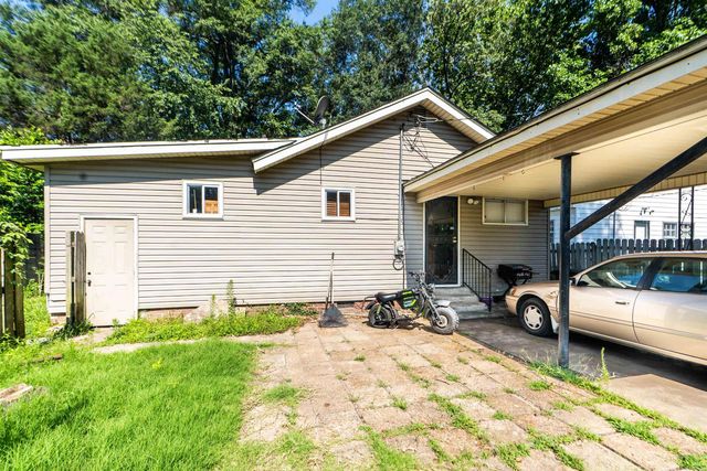 1110 N Division St, Forrest City, AR 72335