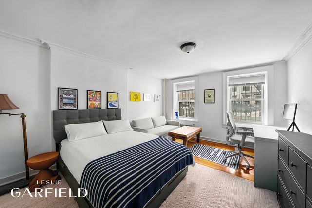 347 E 19TH Street, New York City, NY 10003