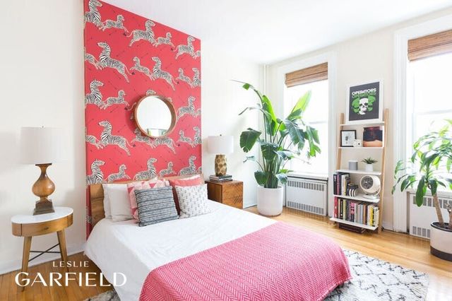 347 E 19TH Street, New York City, NY 10003