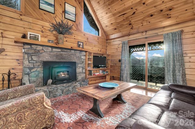 135 Pretty Ridge Road, Maggie Valley, NC 28751