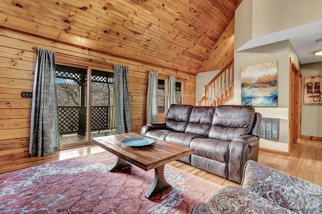 135 Pretty Ridge Road, Maggie Valley, NC 28751