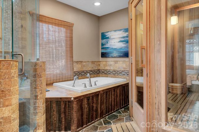 135 Pretty Ridge Road, Maggie Valley, NC 28751