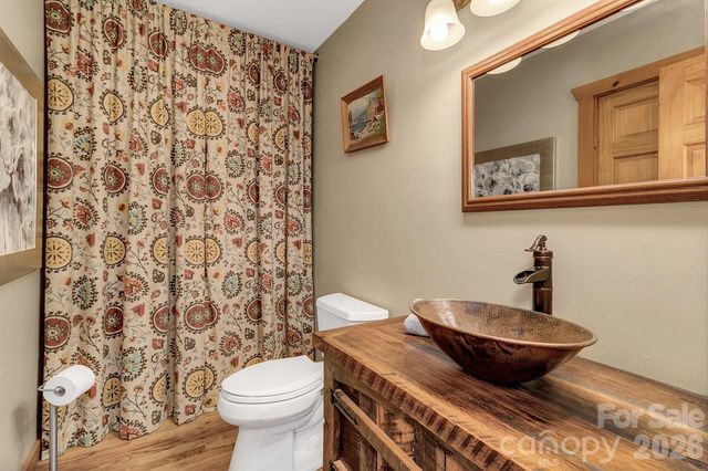 135 Pretty Ridge Road, Maggie Valley, NC 28751