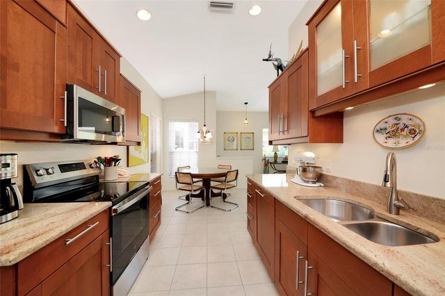 111 AUBURN WOODS CIRCLE, Venice, FL 34292