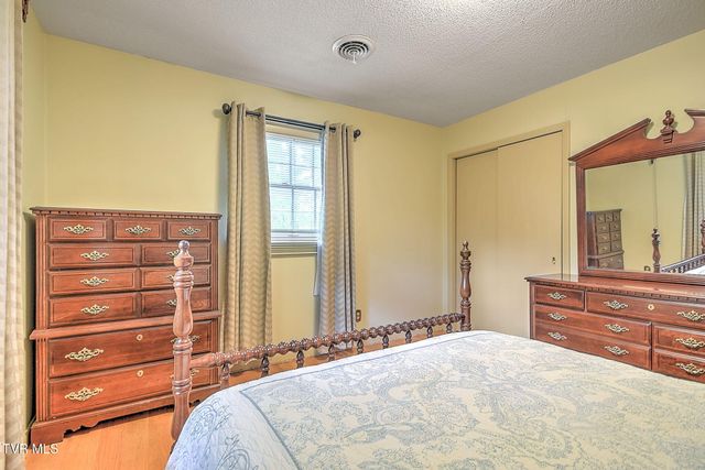 1410 Brentwood Drive, Greeneville, TN 37743