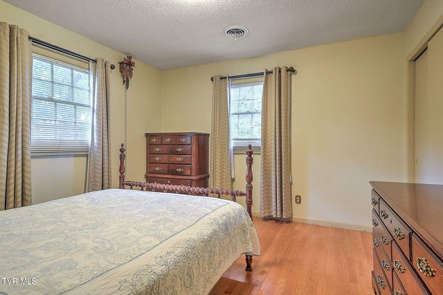 1410 Brentwood Drive, Greeneville, TN 37743