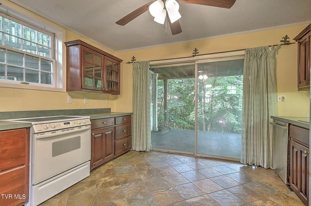 1410 Brentwood Drive, Greeneville, TN 37743