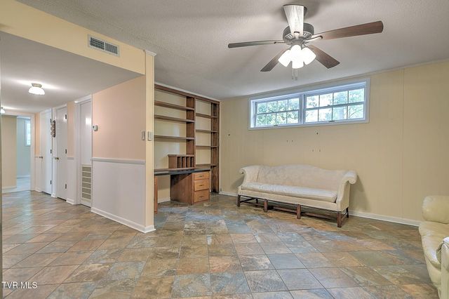 1410 Brentwood Drive, Greeneville, TN 37743