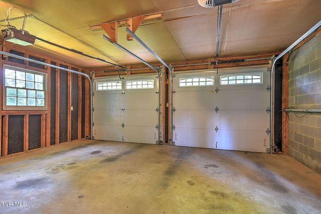 1410 Brentwood Drive, Greeneville, TN 37743