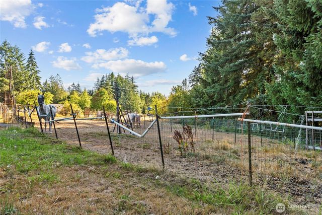 342 Chilvers Road, Chehalis, WA 98532