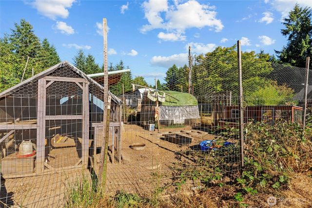 342 Chilvers Road, Chehalis, WA 98532
