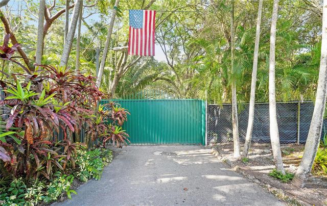 15425 SW 268th Street, Homestead, FL 33032