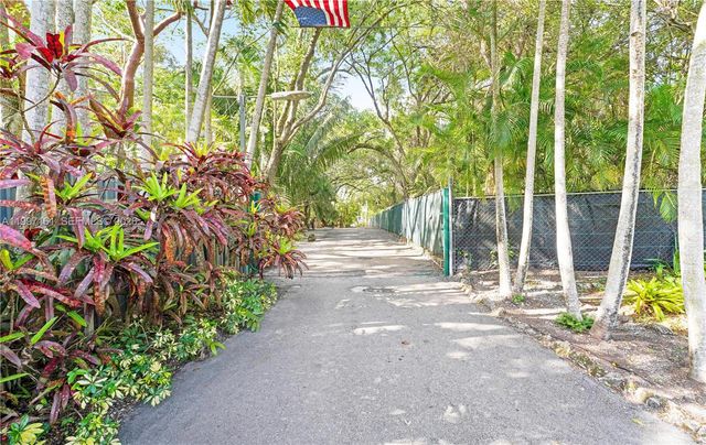 15425 SW 268th Street, Homestead, FL 33032