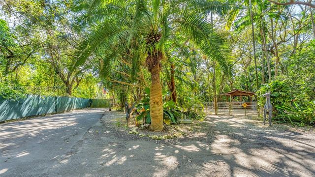 15425 SW 268th Street, Homestead, FL 33032