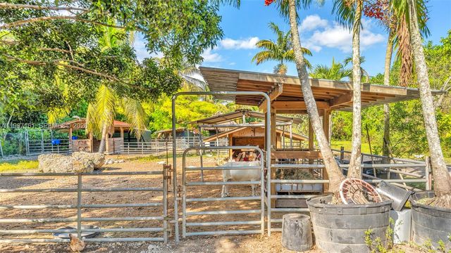 15425 SW 268th Street, Homestead, FL 33032