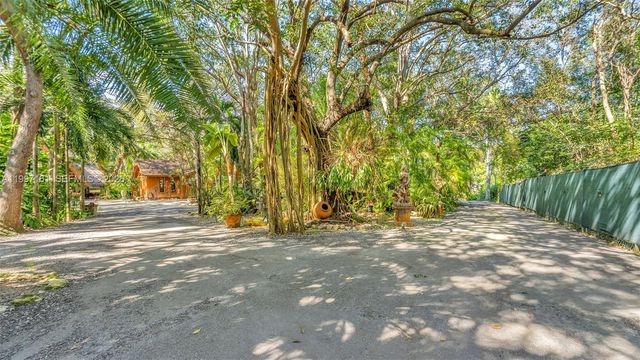15425 SW 268th Street, Homestead, FL 33032