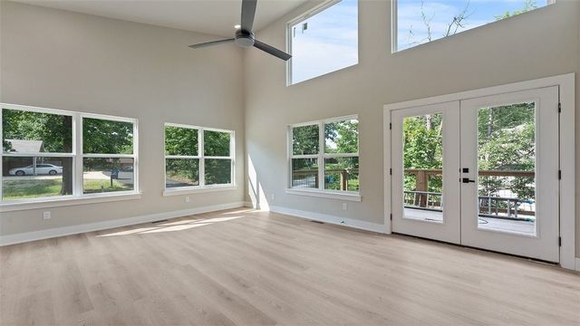 7 Embleton Drive, Bella Vista, AR 72714