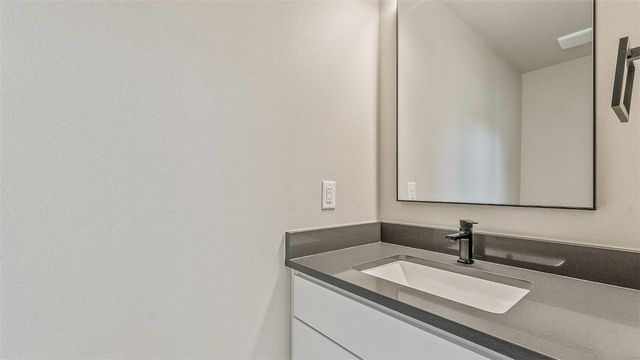 7 Embleton Drive, Bella Vista, AR 72714