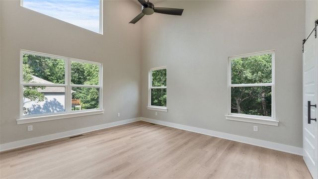 7 Embleton Drive, Bella Vista, AR 72714