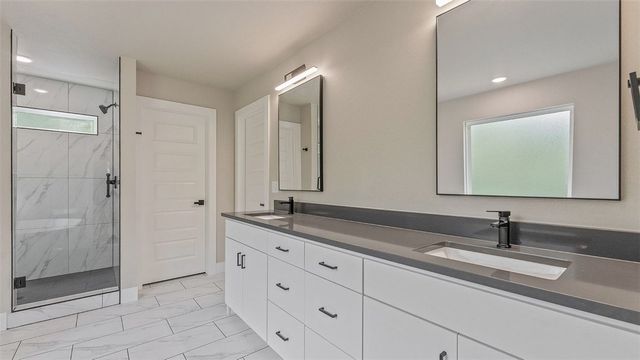 7 Embleton Drive, Bella Vista, AR 72714