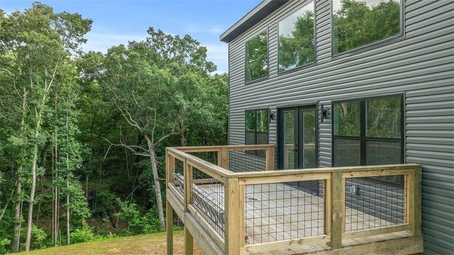 7 Embleton Drive, Bella Vista, AR 72714