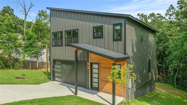 7 Embleton Drive, Bella Vista, AR 72714