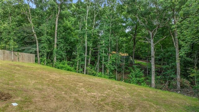 7 Embleton Drive, Bella Vista, AR 72714