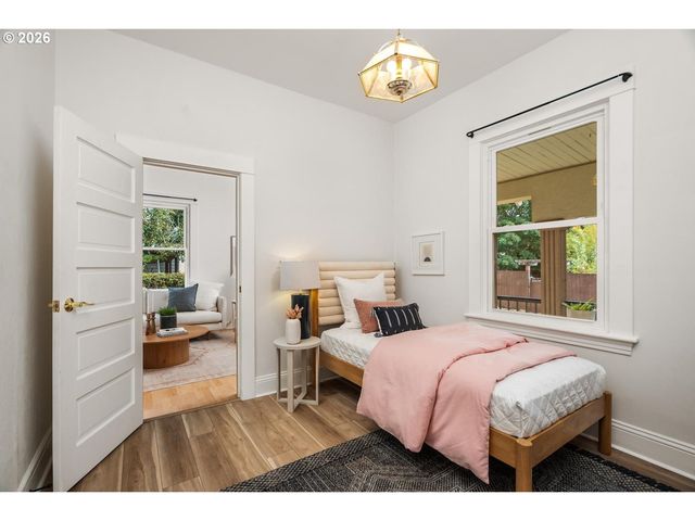 4525 Se 35TH Pl, Portland, OR 97202