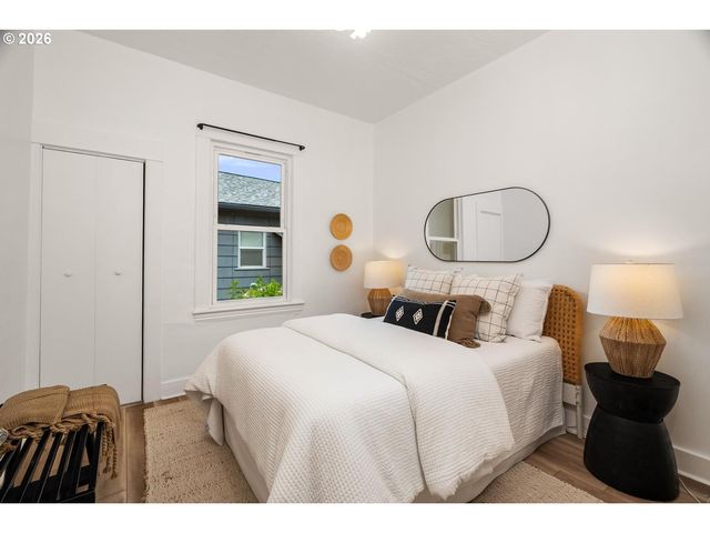 4525 Se 35TH Pl, Portland, OR 97202