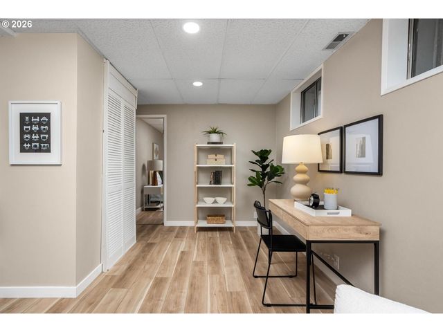 4525 Se 35TH Pl, Portland, OR 97202