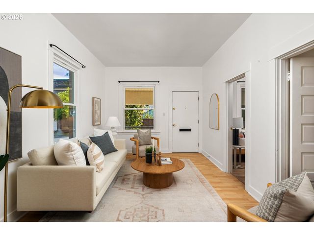 4525 Se 35TH Pl, Portland, OR 97202