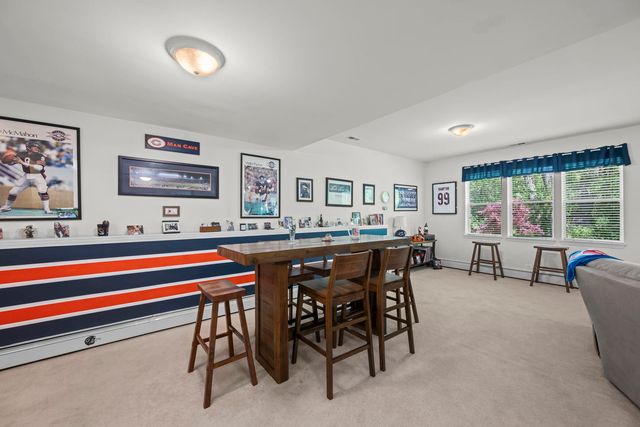 861 Prairie Ridge Drive, Woodstock, IL 60098