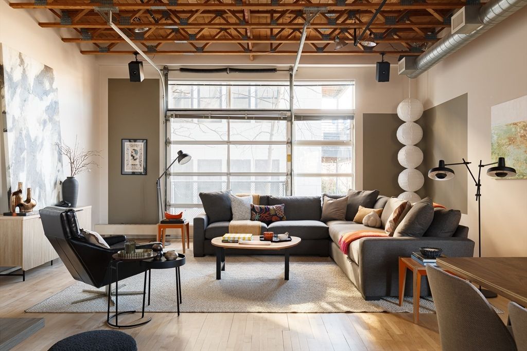 11 Village Street F, Somerville, MA 02143