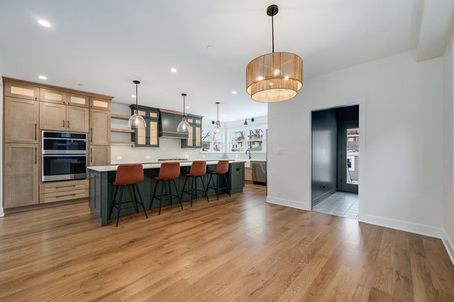 515 Highland Avenue, Oak Park, IL 60304