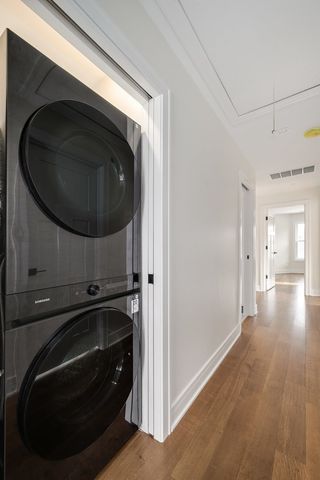 515 Highland Avenue, Oak Park, IL 60304