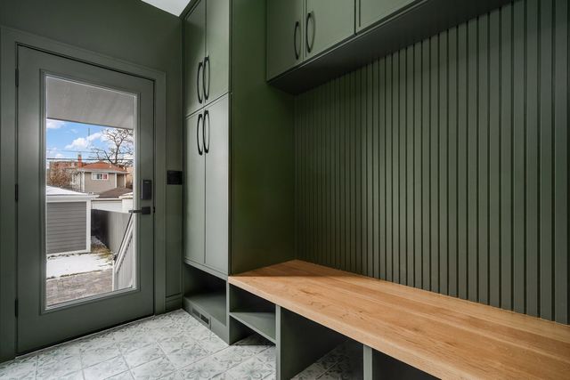 515 Highland Avenue, Oak Park, IL 60304