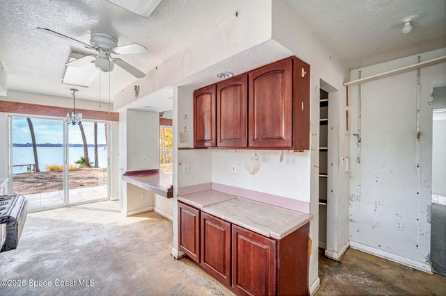 535 Robinhood Drive, Merritt Island, FL 32953