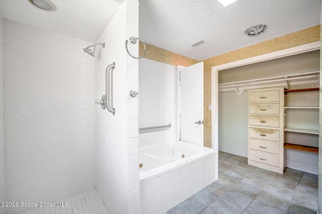 535 Robinhood Drive, Merritt Island, FL 32953