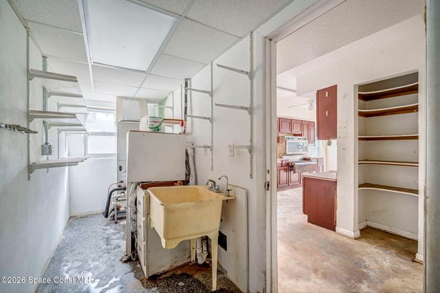 535 Robinhood Drive, Merritt Island, FL 32953