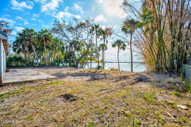 535 Robinhood Drive, Merritt Island, FL 32953
