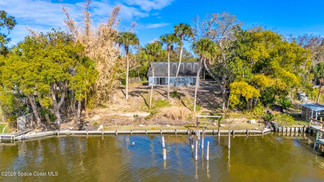 535 Robinhood Drive, Merritt Island, FL 32953