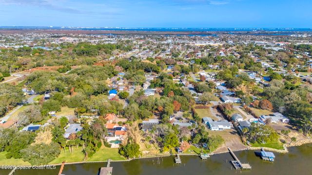 535 Robinhood Drive, Merritt Island, FL 32953